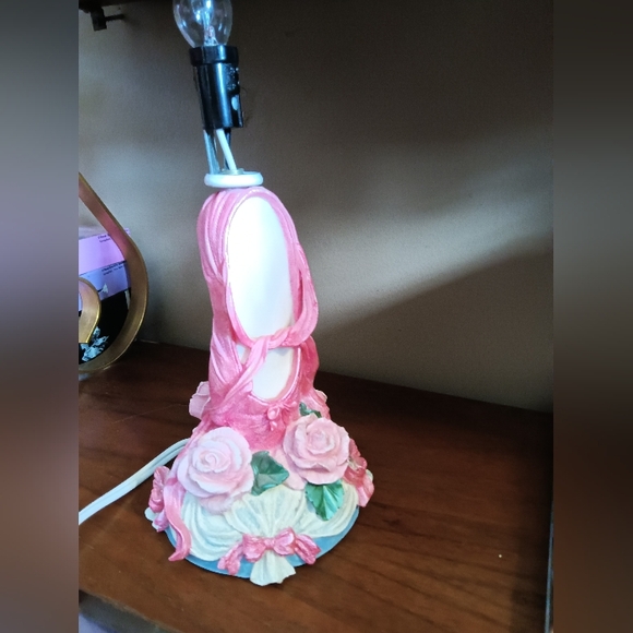 Ballet slipper lamp - Picture 1 of 7
